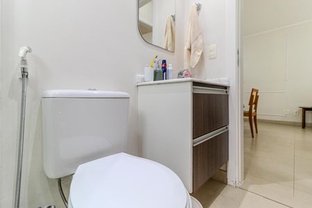 Apartamento à venda com 74m², 3 quartos e 2 vagasBanheiro Social