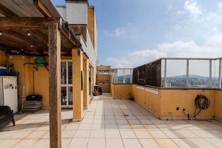 Apartamento à venda com 150m², 2 quartos e 2 vagasCobertura