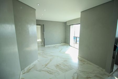 Sala de apartamento à venda com 2 quartos, 53m² em Vila Bertioga, São Paulo