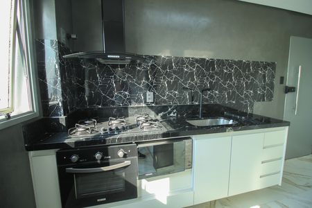 Cozinha de apartamento à venda com 2 quartos, 53m² em Vila Bertioga, São Paulo