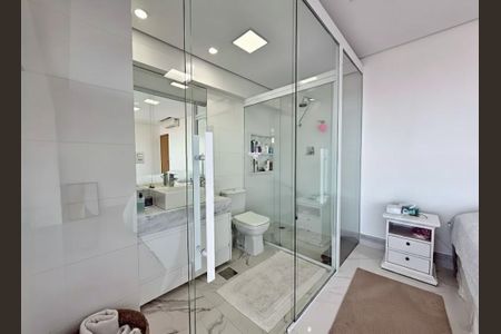 Banheiro de apartamento para alugar com 3 quartos, 136m² em Boqueirão, Santos