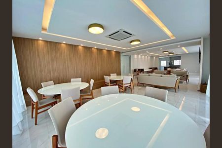 Apartamento para alugar com 136m², 3 quartos e 2 vagasÁrea comum