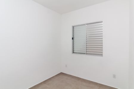 Quarto 2 de apartamento para alugar com 2 quartos, 52m² em Vila Taquari, São Paulo