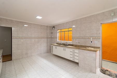 Casa para alugar com 210m², 3 quartos e 2 vagasCozinha