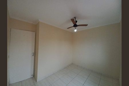 Quarto de casa de condomínio para alugar com 2 quartos, 56m² em Jardim Bela Vista, Mogi das Cruzes