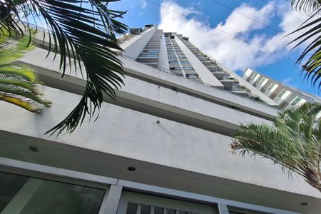 Apartamento à venda com 63m², 2 quartos e 1 vagaFachada