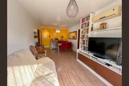 Foto 02 de apartamento à venda com 3 quartos, 102m² em Santa Cecília, Porto Alegre