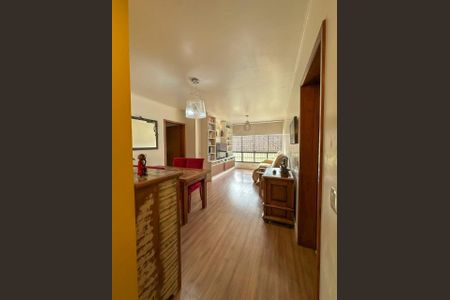 Foto 03 de apartamento à venda com 3 quartos, 102m² em Santa Cecília, Porto Alegre