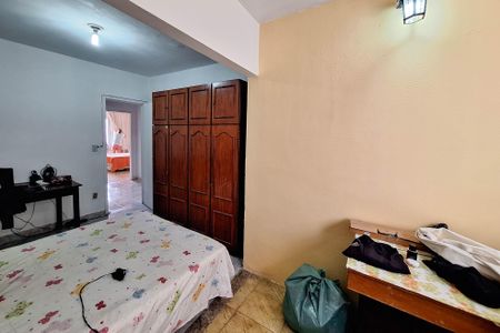 Casa à venda com 250m², 4 quartos e 2 vagas Casa à venda com 250m², 4 quartos e 2 vagasQuarto 3