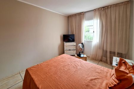 Casa à venda com 250m², 4 quartos e 2 vagas Casa à venda com 250m², 4 quartos e 2 vagasQuarto 1