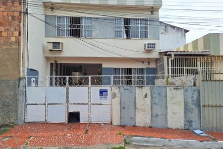 Casa à venda com 250m², 4 quartos e 2 vagas Casa à venda com 250m², 4 quartos e 2 vagasPlaca