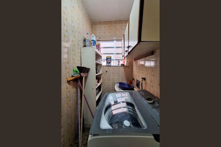 Casa à venda com 250m², 4 quartos e 2 vagas Casa à venda com 250m², 4 quartos e 2 vagasÁrea de Serviço