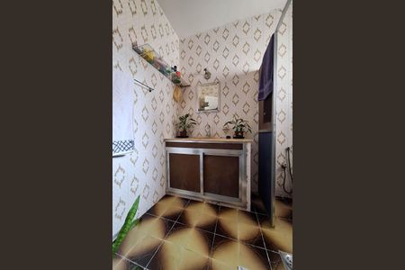 Casa à venda com 250m², 4 quartos e 2 vagas Casa à venda com 250m², 4 quartos e 2 vagasBanheiro 2