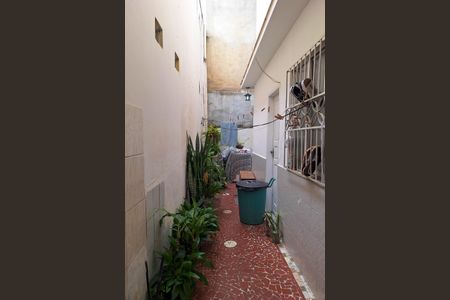 Casa à venda com 250m², 4 quartos e 2 vagas Casa à venda com 250m², 4 quartos e 2 vagasQuintal