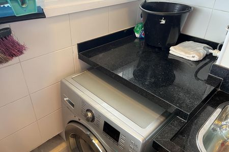 Apartamento para alugar com 96m², 2 quartos e 2 vagas Apartamento para alugar com 96m², 2 quartos e 2 vagasCozinha e Área de Serviço