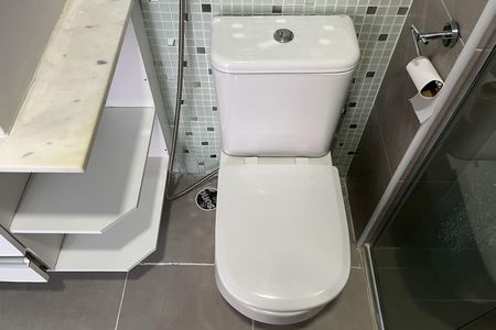 Apartamento para alugar com 96m², 2 quartos e 2 vagas Apartamento para alugar com 96m², 2 quartos e 2 vagasBanheiro da Suíte 2