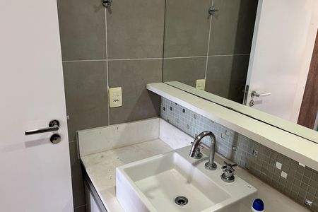Apartamento para alugar com 96m², 2 quartos e 2 vagas Apartamento para alugar com 96m², 2 quartos e 2 vagasBanheiro da Suíte 1