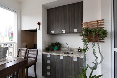 Apartamento à venda com 126m², 3 quartos e 2 vagas Apartamento à venda com 126m², 3 quartos e 2 vagasVaranda