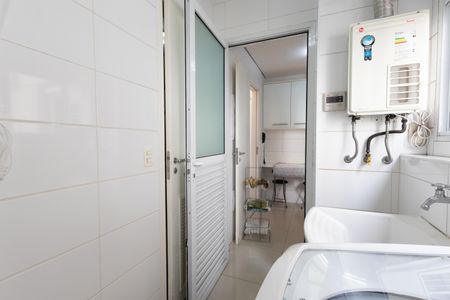 Apartamento à venda com 126m², 3 quartos e 2 vagas Apartamento à venda com 126m², 3 quartos e 2 vagasÁrea de Serviço