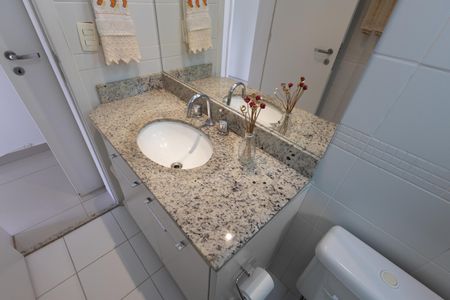 Apartamento à venda com 126m², 3 quartos e 2 vagas Apartamento à venda com 126m², 3 quartos e 2 vagasBanheiro do Corredor