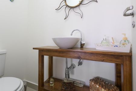 Apartamento à venda com 126m², 3 quartos e 2 vagas Apartamento à venda com 126m², 3 quartos e 2 vagasLavabo