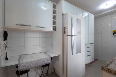 Apartamento à venda com 126m², 3 quartos e 2 vagas Apartamento à venda com 126m², 3 quartos e 2 vagasVaranda