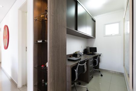 Apartamento à venda com 126m², 3 quartos e 2 vagas Apartamento à venda com 126m², 3 quartos e 2 vagasEscritório