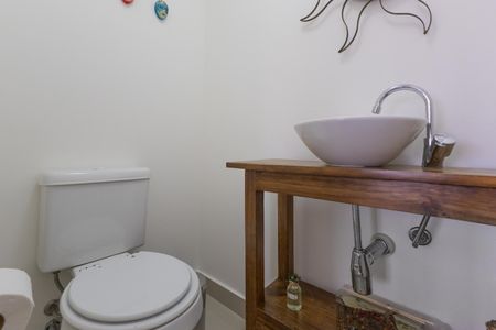 Apartamento à venda com 126m², 3 quartos e 2 vagas Apartamento à venda com 126m², 3 quartos e 2 vagasLavabo