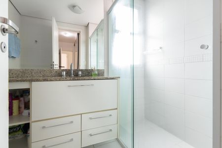 Apartamento à venda com 126m², 3 quartos e 2 vagas Apartamento à venda com 126m², 3 quartos e 2 vagasQuarto 1 - Banheiro da Suite