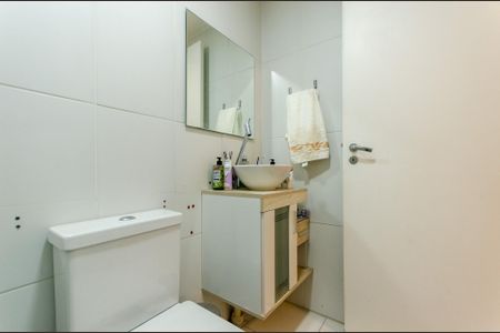 Apartamento à venda com 69m², 3 quartos e 1 vagaSuíte - Banheiro