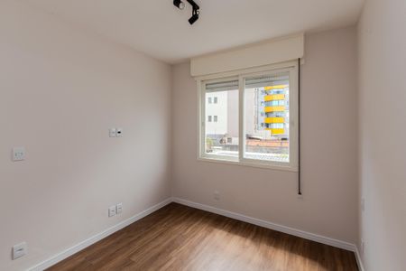 Quarto de apartamento à venda com 1 quarto, 42m² em Santo Antônio, Porto Alegre