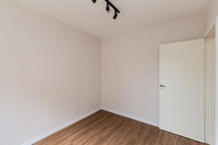 Quarto de apartamento à venda com 1 quarto, 42m² em Santo Antônio, Porto Alegre