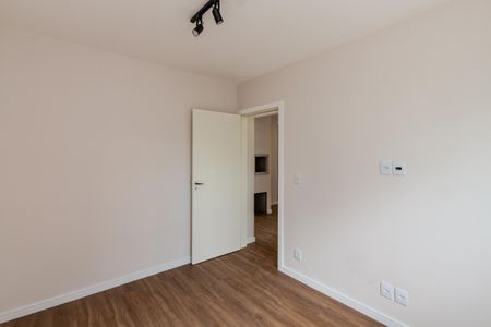 Quarto de apartamento à venda com 1 quarto, 42m² em Santo Antônio, Porto Alegre