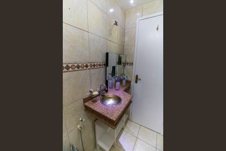 Apartamento para alugar com 70m², 2 quartos e 1 vagaBanheiro