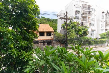 Vista do Quarto 1 de apartamento para alugar com 2 quartos, 70m² em Santa Rosa, Niterói
