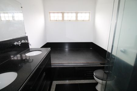 Banheiro de casa para alugar com 2 quartos, 90m² em Vila Nair, São José dos Campos