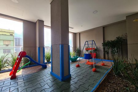 Apartamento à venda com 138m², 2 quartos e 1 vaga Apartamento à venda com 138m², 2 quartos e 1 vagaÁrea comum - Playground