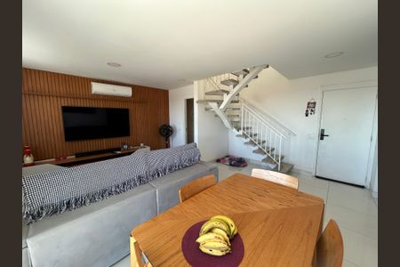 Apartamento à venda com 138m², 2 quartos e 1 vagaSala