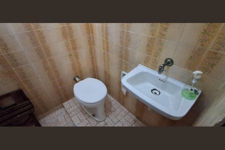 Casa à venda com 196m², 3 quartos e 2 vagasBanheiro 2