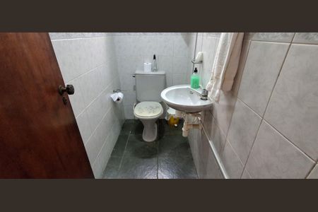 Casa à venda com 196m², 3 quartos e 2 vagasLavabo 