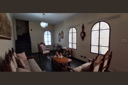 Casa à venda com 196m², 3 quartos e 2 vagasSala