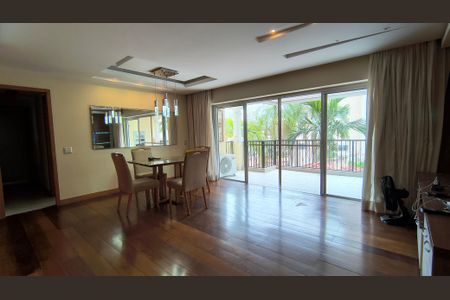 Sala de apartamento para alugar com 3 quartos, 127m² em Barra da Tijuca, Rio de Janeiro