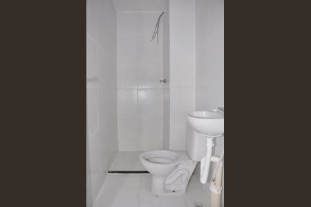 Apartamento para alugar com 32m², 2 quartos e sem vaga Apartamento para alugar com 32m², 2 quartos e sem vagaDetalhe - Banheiro Social