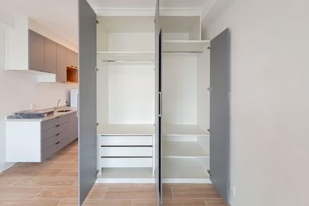 Studio para alugar com 28m², 1 quarto e sem vagaArmários