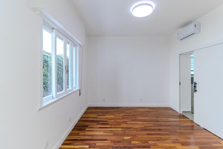 Apartamento à venda com 138m², 3 quartos e 1 vagaSuíte