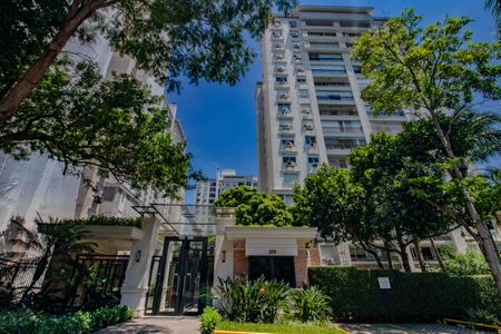 Apartamento para alugar com 82m², 3 quartos e 1 vaga Apartamento para alugar com 82m², 3 quartos e 1 vagaFachada