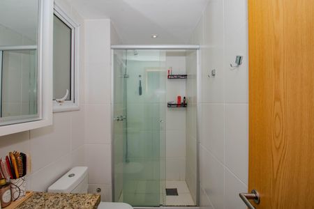 Apartamento para alugar com 82m², 3 quartos e 1 vaga Apartamento para alugar com 82m², 3 quartos e 1 vagaBanheiro da Suíte