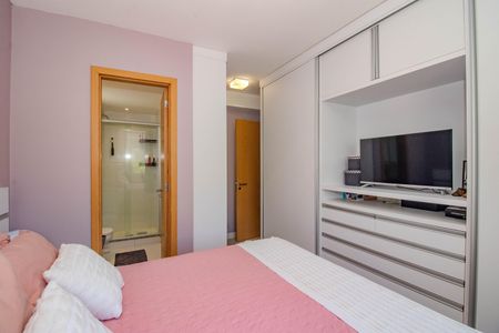 Apartamento para alugar com 82m², 3 quartos e 1 vaga Apartamento para alugar com 82m², 3 quartos e 1 vagaSuíte
