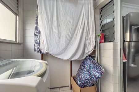 Apartamento para alugar com 77m², 3 quartos e 1 vagaÁrea de serviço