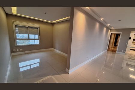 Apartamento para alugar com 3 quartos, 200m² em Empresarial 18 do Forte, Barueri